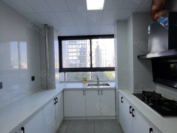 金华东阳横店横店南江府南江府中心位置大4房边套！现代简约风！家具家电齐全！拎包入住出租房源真实图片