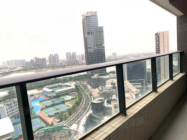 广州南沙金洲颐德湾尚一线江景,颐德湾尚140平4房 豪华装修 配套齐全