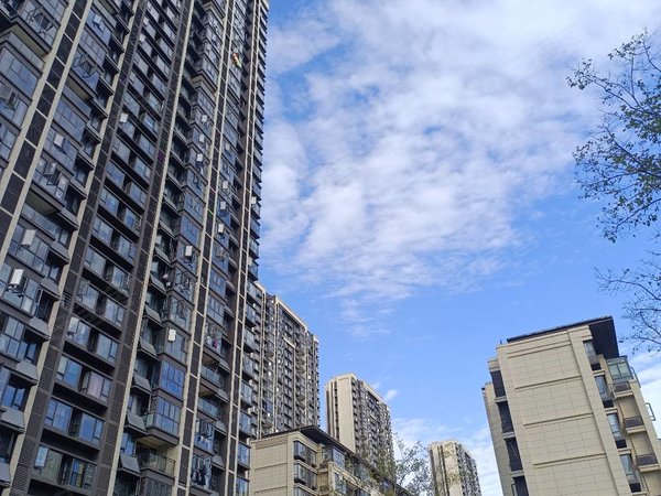 南昌昌北经济开发区昌北经济开发区金科集美阳光金科集美阳光精装三房一卫 家具家电齐全,拎包入住出租房源真实图片