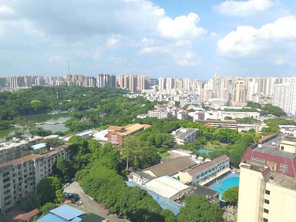 南宁兴宁民生太阳广场(兴宁)太阳广场(兴宁) 1室1厅1卫 精装修 125平