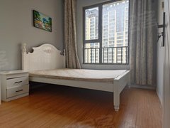 苏州吴江运东双人床，可以住两人，品牌空调，出租房源真实图片