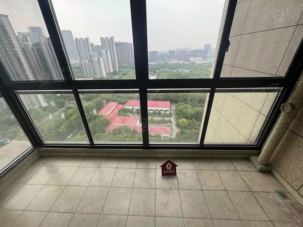 华府天地尊园 3室2厅2卫 电梯房 精装修123平米,滨湖租房-无锡58安居