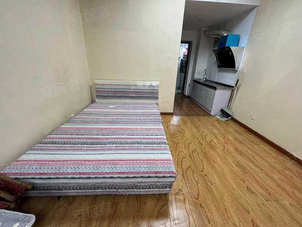 青岛平度李园圣凯国际圣凯国际 押一付一可以做饭 月租800出租房源