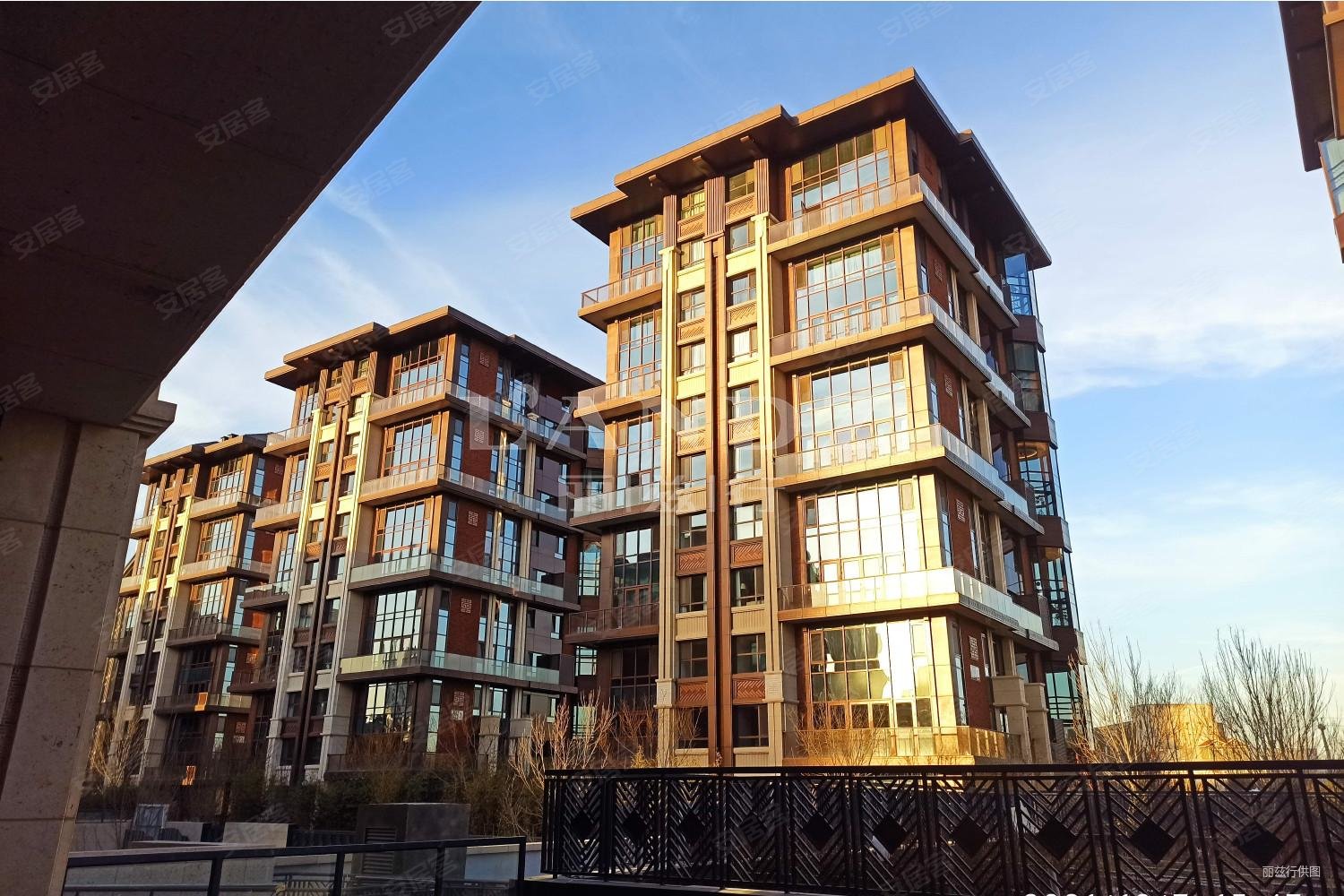 懋源璟玺3室2厅3卫263㎡南3100万