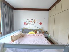 苏州常熟市区靠近世茂,五星四区中间楼层清爽装修两房南北通透拎包入住出租房源真实图片