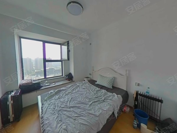 济南槐荫西客站保利熙悦店长!