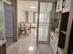 阜宁阜宁城南新区白天鹅公园学府壹号电梯公寓朝南，一室一厅，精装拎包入住出租房源真实图片