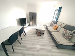 庆阳西峰西峰城区南郡壹号丨精装修两居室丨带家具家电丨采光好出行方便出租房源真实图片