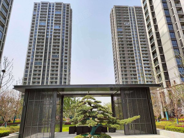 嘉兴海宁长安镇虹运驿府轻轨口带装三房两厅两卫出租,看房方便  拎包