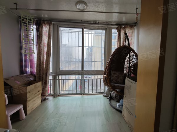 天津河西陈塘庄四季馨园四季馨园 2室1厅1卫 精装修 电梯房 98平出租