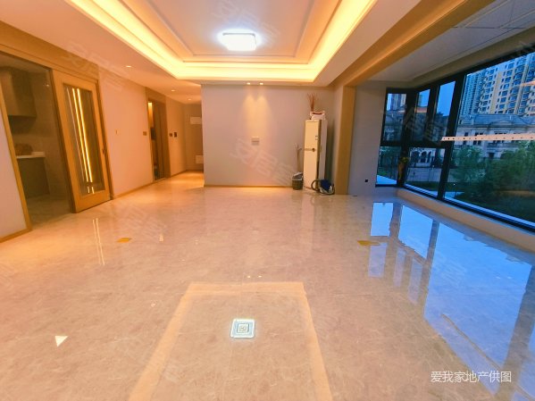 浐灞后海旁 万科澜岸 满三满二 精装修 小高层