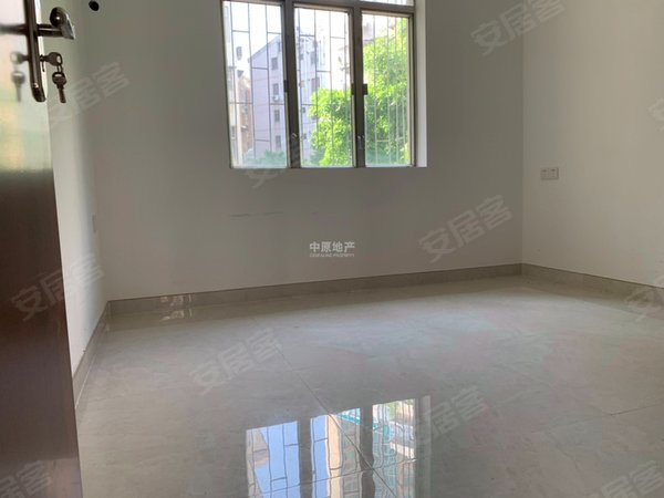 【多图】宝龙苑,水库租房,黄金3楼,南向双阳台,空房新装修,近学校地铁