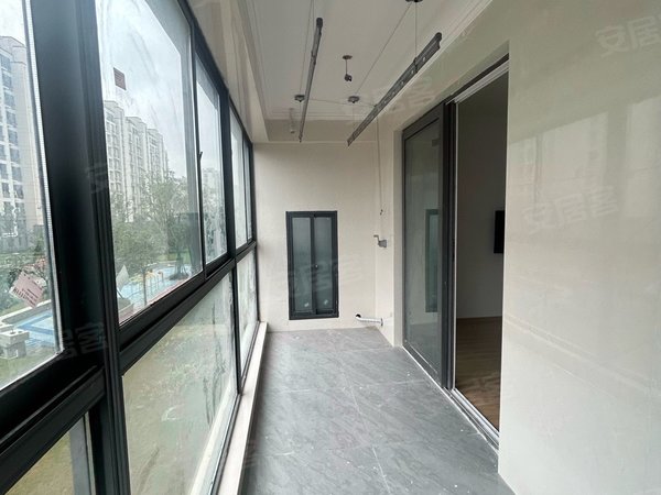 无锡江阴徐霞客中奥天悦湾中奥洋房 房东出租 阳台已封 拎包入住 求秒
