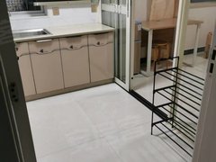 乐平东湖公园市老年大学商贸城附近精装公寓,家电齐全,拎包入住,750元每月。出租房源真实图片