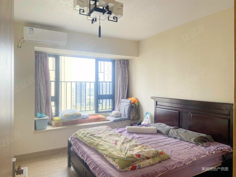 美的翰湖苑128方135万 南向 业主急售 价格可以谈随时看