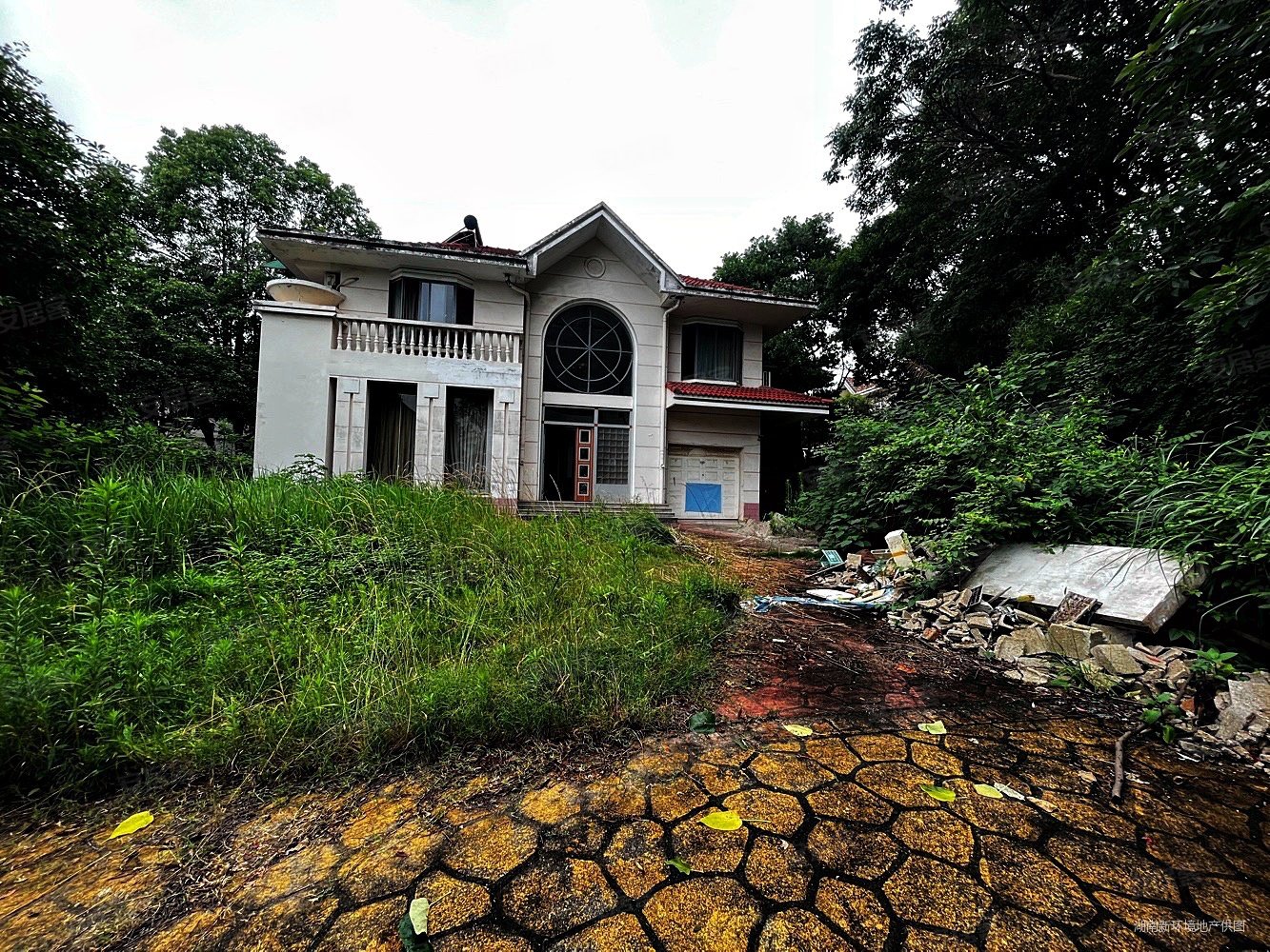 同升湖奥运村靠山独栋别墅山坡平缓花园500平
