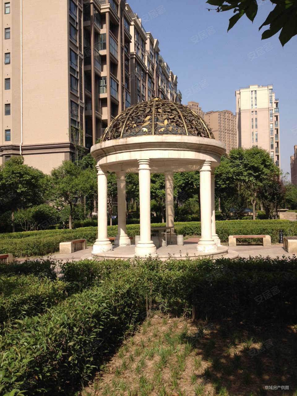 中海东郡小高层精装南北通透三室诚心出售看房有钥匙