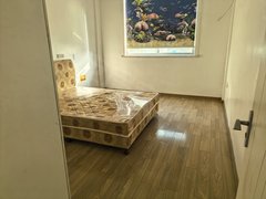 苍南苍南周边丹阳路商业街双排街站港大道附近，云锦公寓3房出租，地段佳。欢迎来电咨询出租房源真实图片