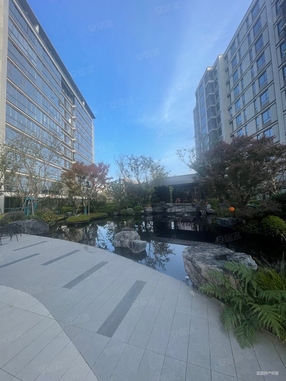 柳岸闻莺4室2厅2卫143.18㎡南北655万