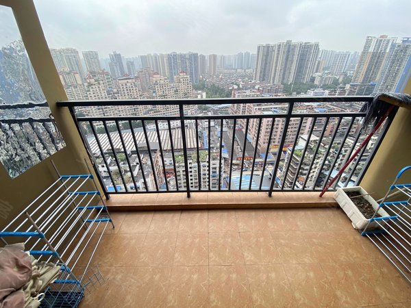 重庆九龙坡石桥铺石桥铺新阳苑石桥铺新阳苑 2室2厅1卫 南北通透 精