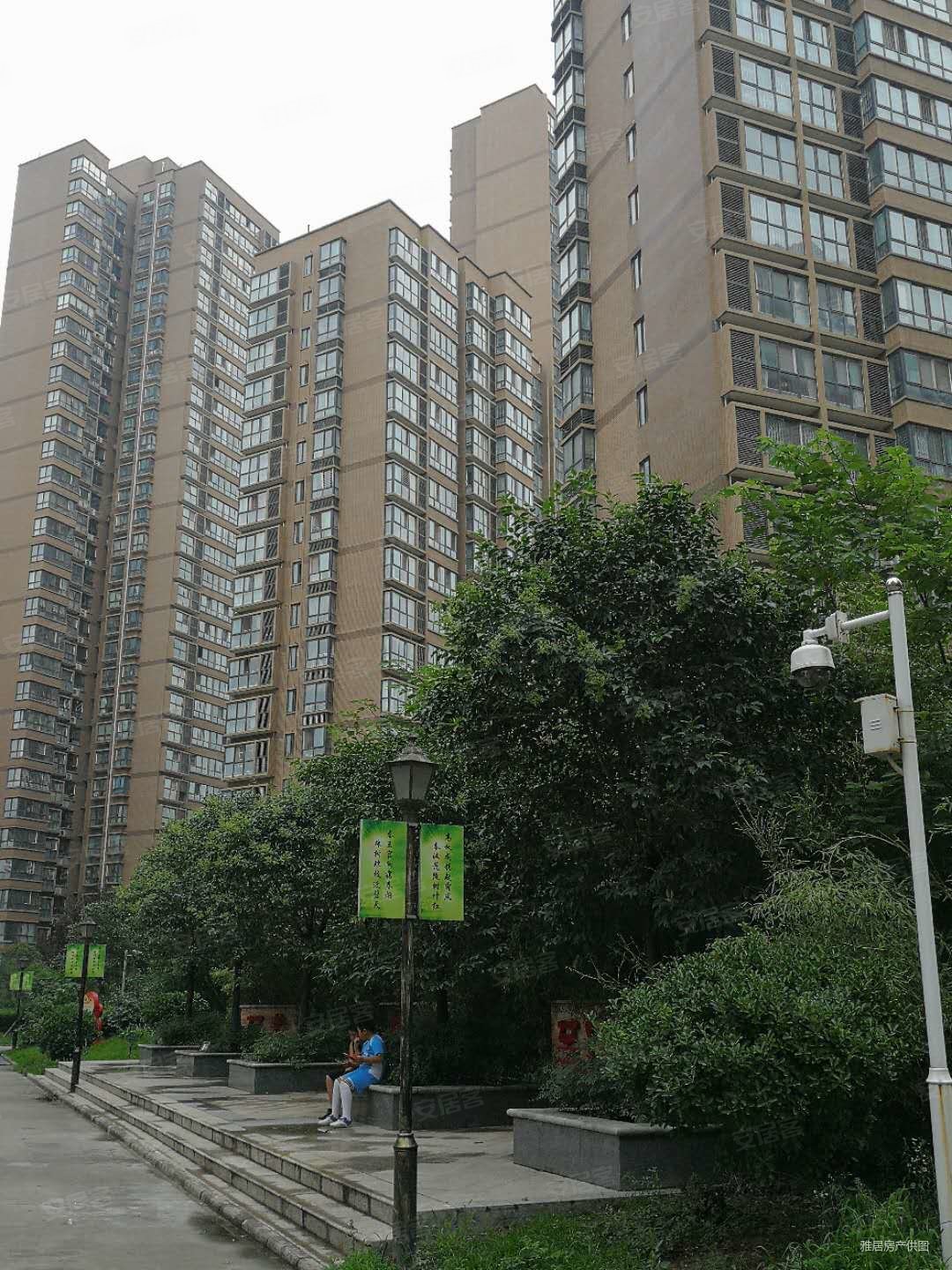 东风路 二中对面 亨星锦绣城 精装2室南北通透 电梯房无大税