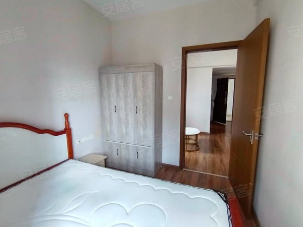 公寓拎包入住端头房楼层好地铁口云大医院沃尔玛采光好,西山租房-昆明