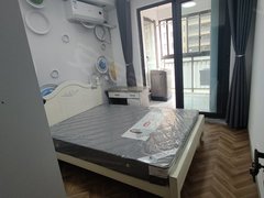 常州新北飞龙路小区靠近新北吾悦广场,房冻直接租,没有其他费用。出租房源真实图片