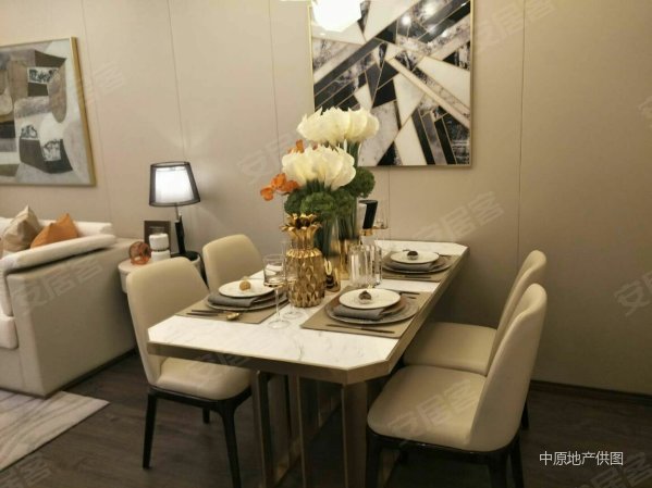 苏州市区中心位置丨地铁口10米丨不限购丨