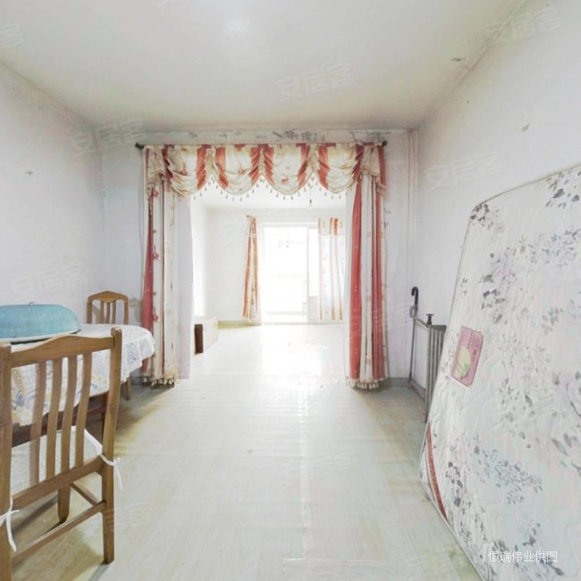 隆盛园(西区) 南北通透 刚需两居 满五 集中供暖 商品住宅