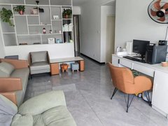 尉氏尉氏县尉氏县城出租宏宇国际城，二室二厅一卫，精装，家具家电齐全，拎包入住！出租房源真实图片