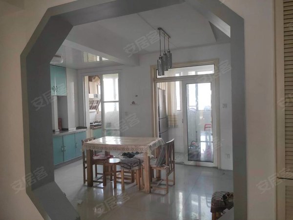 青岛市南广电大厦丰华园广电大厦北侧丰华园小区,南北通透,三室两厅两