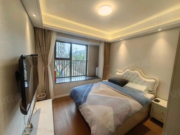 上海浦东川沙陆家嘴锦绣观澜川沙豪华两房,精装带地暖,有车位,地铁口