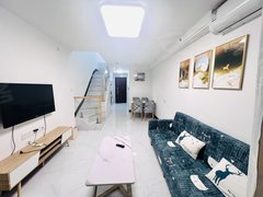 南宁西乡塘石埠现代简约风格装修复式两房两卫 客厅也有空调 品质小区出租房源真实图片
