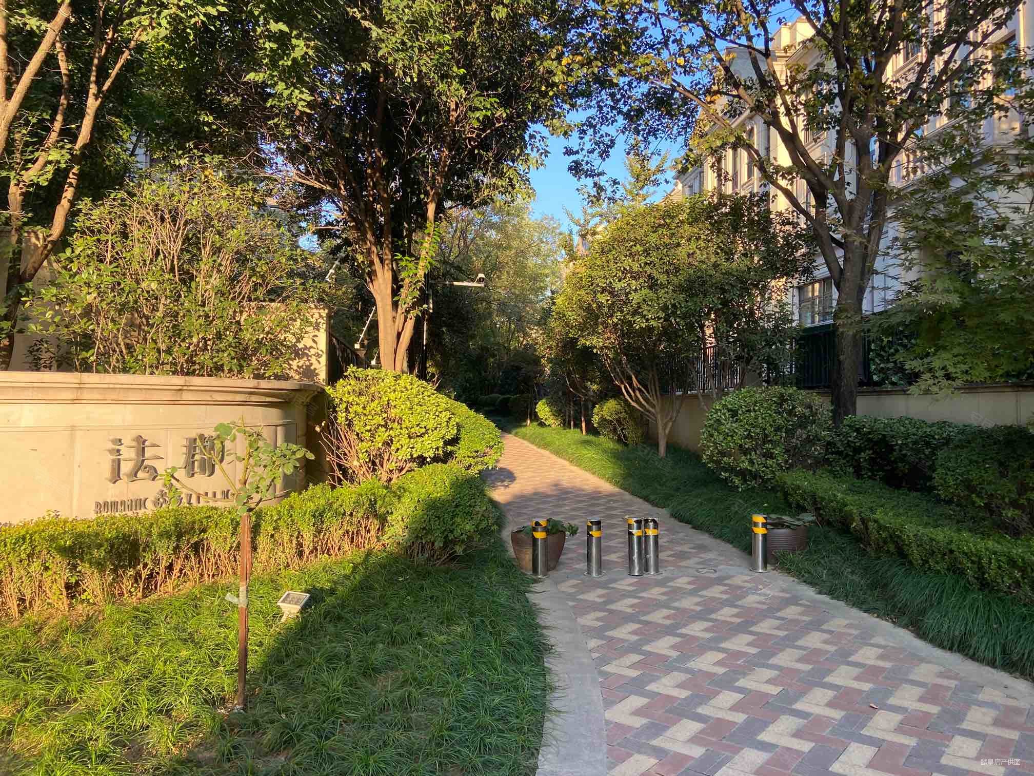 凯瑞国宝花园(别墅)6室3厅4卫505㎡南1280万