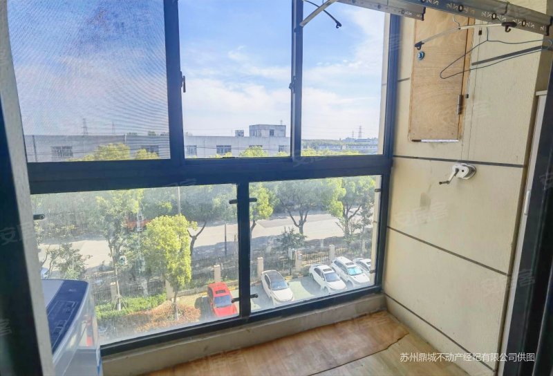 ( 精装修 )( 带车位 )( 价钱可谈 ),东港花园二手房,105万,2室2厅,1卫