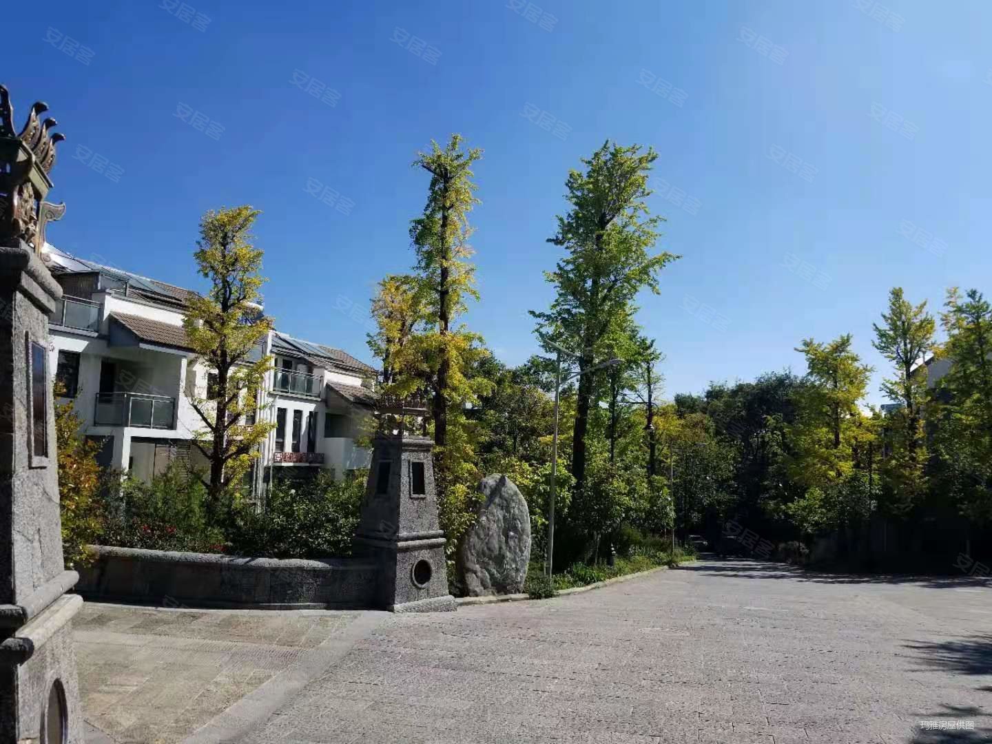 大理古城山水间 一楼带花园跃层 品质小区 素质住户
