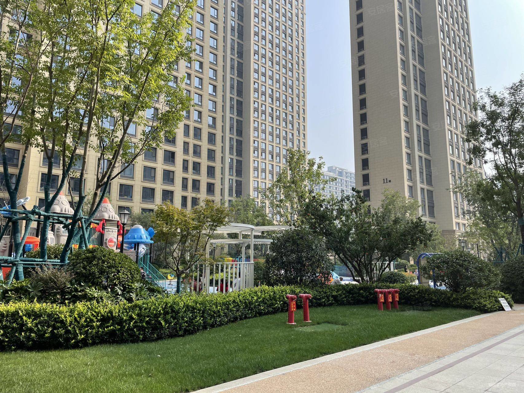 陆港绿城西安全运村芳菲郡