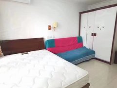 大连中山9中三八广场,中山广场,铁路医院附近两室四楼随时看房有空调。出租房源真实图片