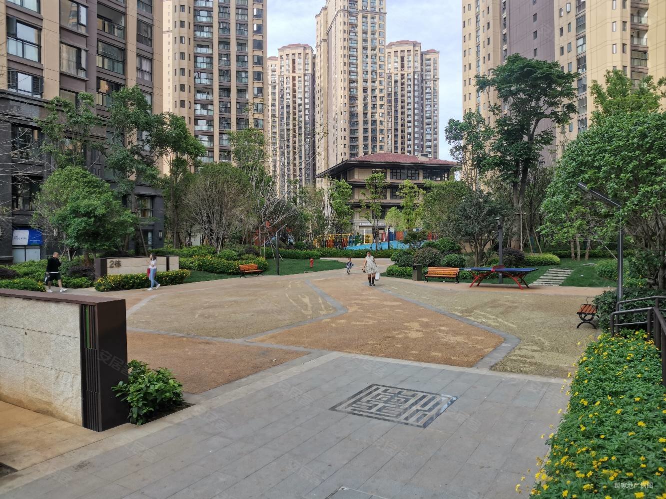 俊发澜湾俊园3室2厅2卫108㎡西南136.8万