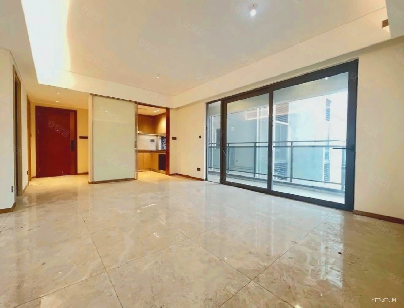 采光好~无公摊~有钥匙~双卧朝南~时代香树里