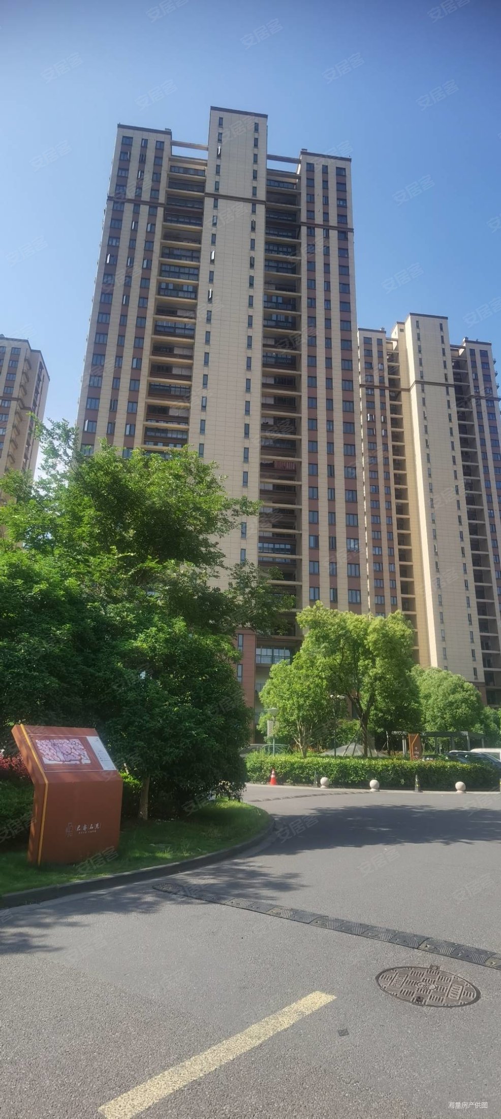 下应商圈次新小区君睿名苑小平方边套可做三房诚心出售有钥匙