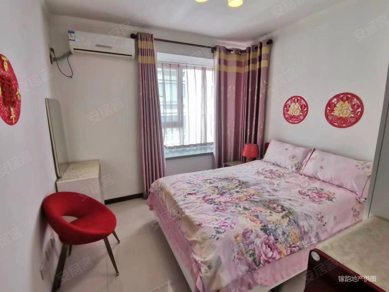 费用1中山门地铁站金月湾花园大三室金角视野采光超棒