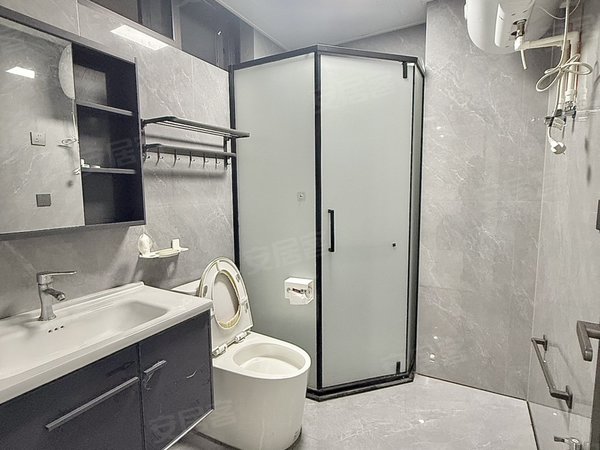 金华永康永康市区景欣华府万达夏溪附近，两室一厅拎包入住南北通透一梯一户，可明火出租房源真实图片