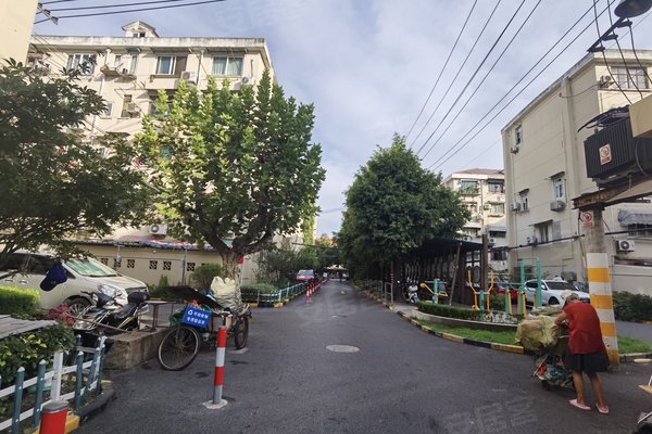 不足,徐汇江南新村怎么样,徐汇江南新村周边房产中介经纪人评价-上海