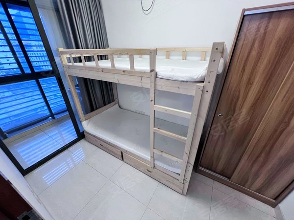 深圳南山南油南园枫叶公寓南园枫叶公寓 2室1厅1卫 5800.