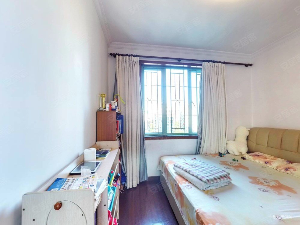 香榭里花园3室2厅1卫92.04㎡南北1200万