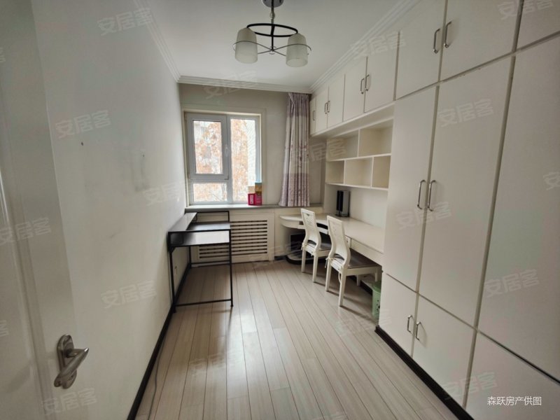 新一中附院旁清苑小区2楼 南北通透 不临街不把边 周边配套齐,清苑