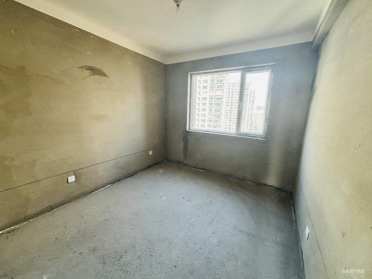 紫御蘭庭3室2厅2卫126.77㎡南北117万