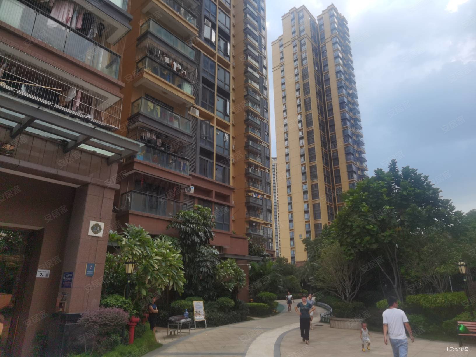 中熙香莎公馆精装三房两卫南北通透满五年税费少