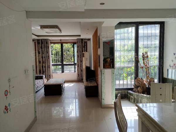 重庆江北大石坝东海岸东海岸 3室2厅2卫 电梯房  精装修 1800出租房源